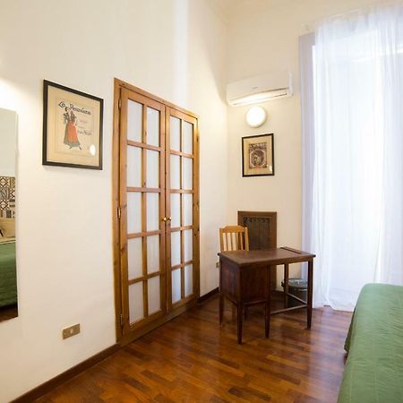 Bed and Breakfast Duomo Miradois 152 Napoli Zewnętrze zdjęcie