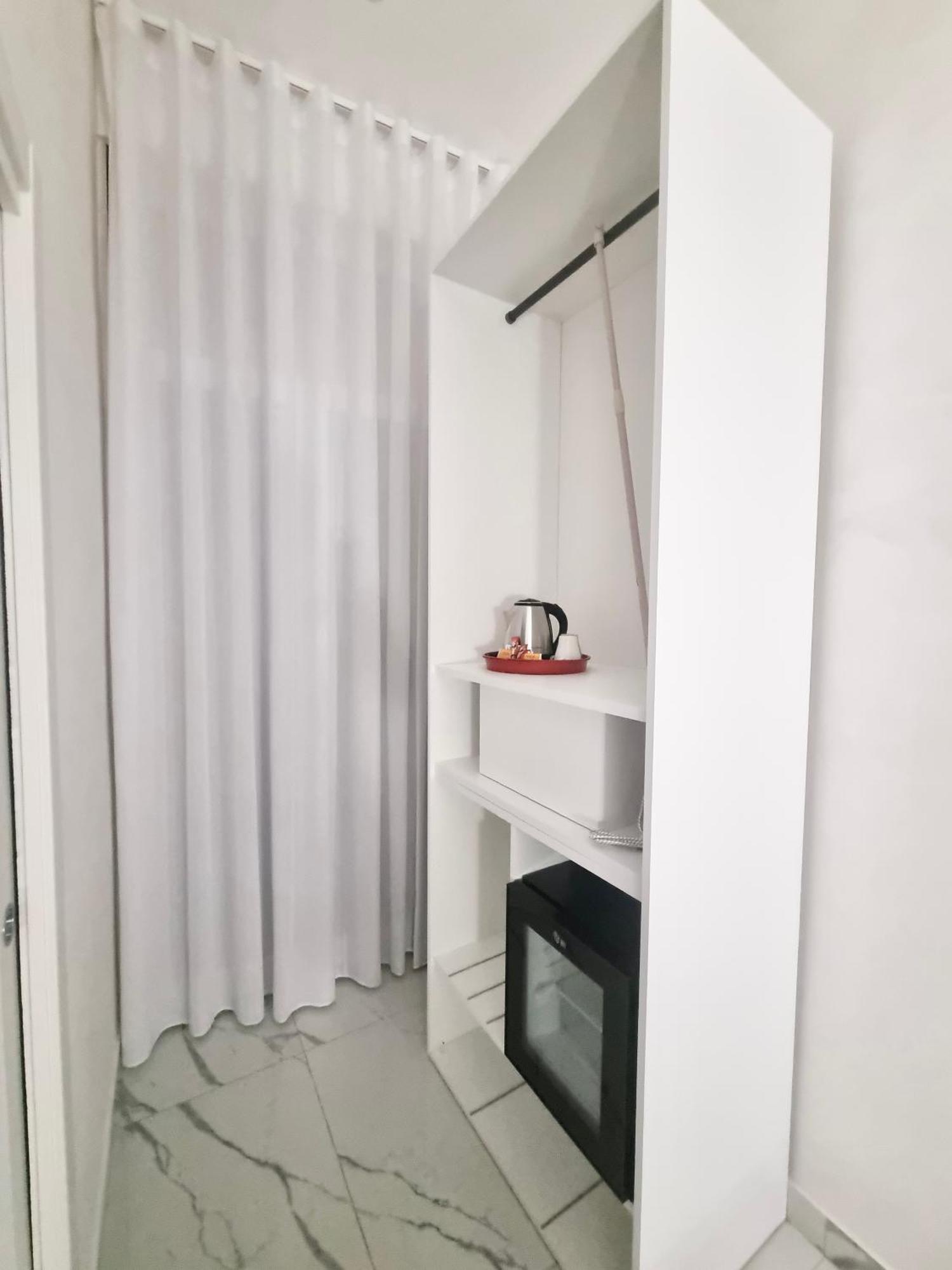Bed and Breakfast Duomo Miradois 152 Napoli Zewnętrze zdjęcie