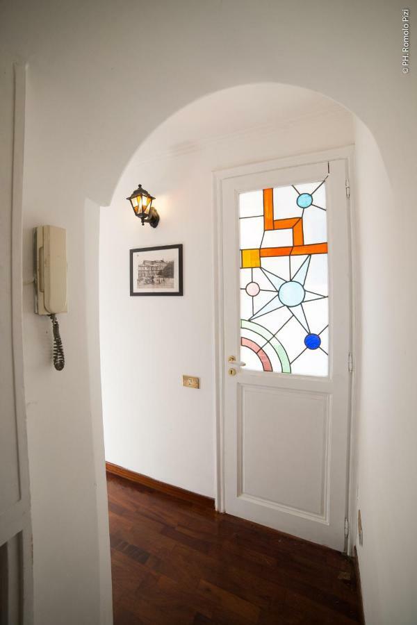 Bed and Breakfast Duomo Miradois 152 Napoli Zewnętrze zdjęcie